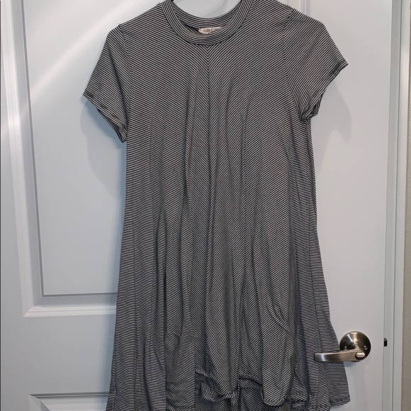 Dress - Picture 1 of 2